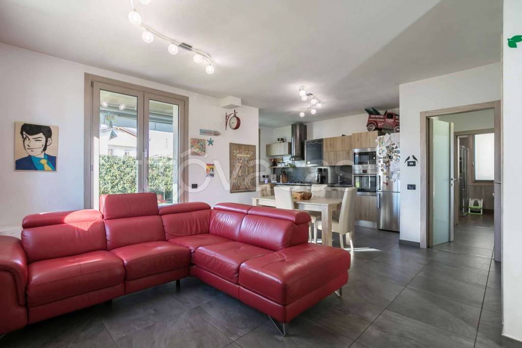 appartamento in vendita ad Ambivere