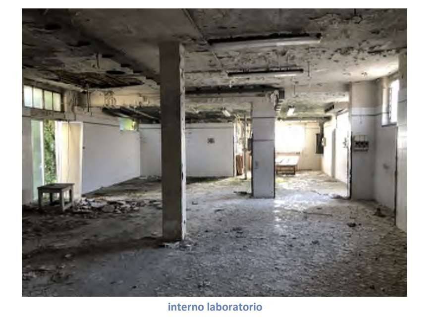 negozio in vendita ad Ambivere