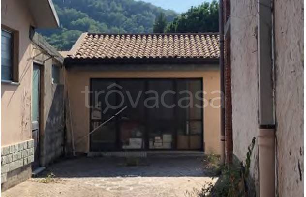 appartamento in vendita ad Ambivere