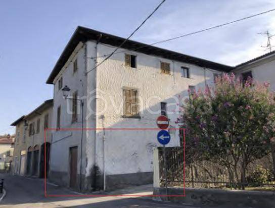 appartamento in vendita ad Ambivere in zona Cerchiera