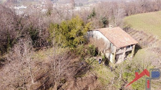 casale in vendita ad Ambivere
