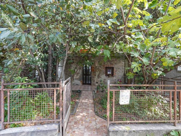appartamento in vendita ad Ambivere in zona Cerchiera