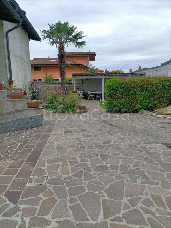 casa indipendente in vendita ad Antegnate