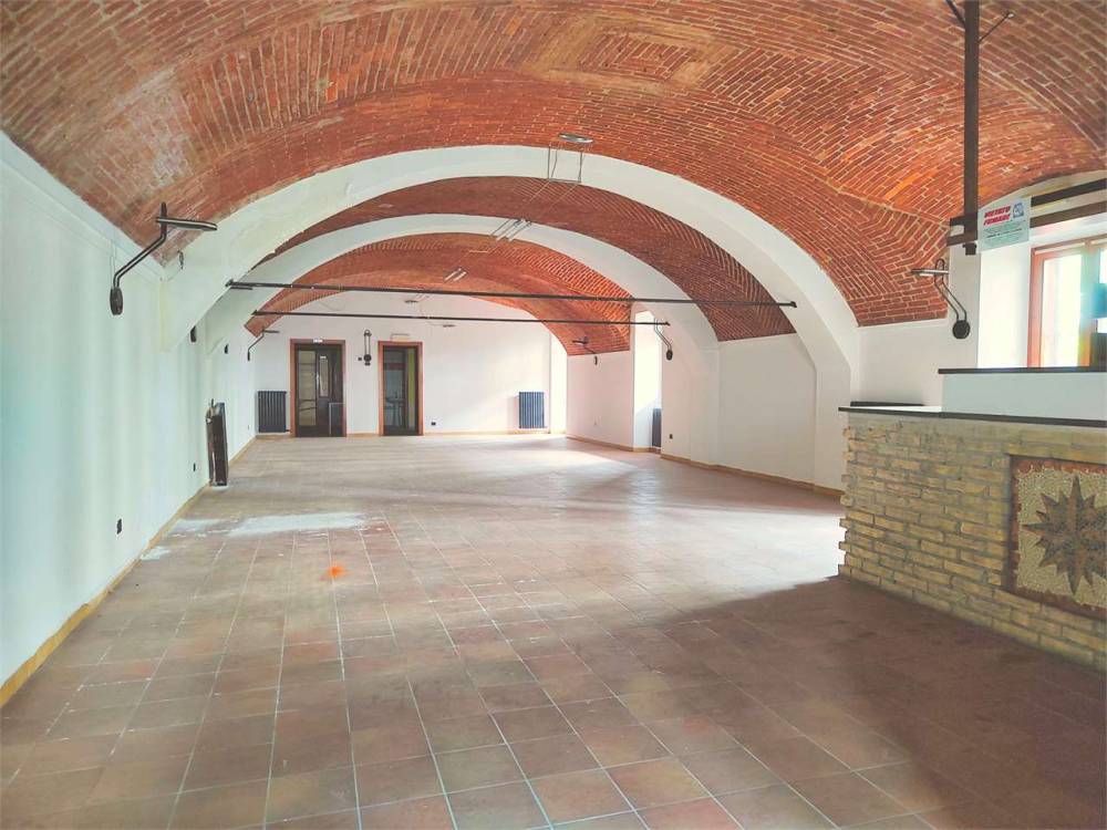 negozio in vendita ad Antegnate