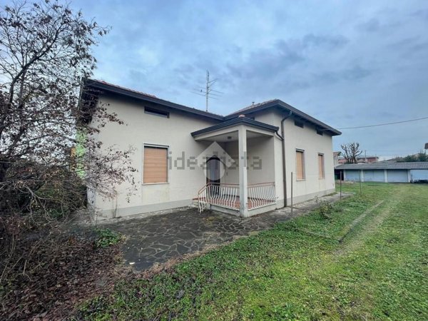 casa indipendente in vendita ad Arcene