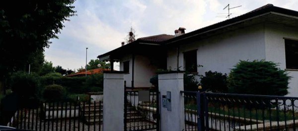 casa indipendente in vendita ad Arcene