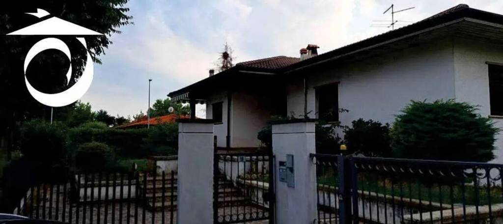 casa indipendente in vendita ad Arcene