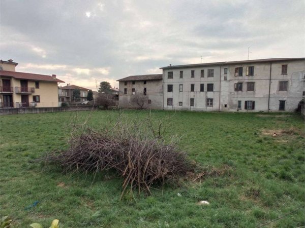 terreno edificabile in vendita ad Arcene