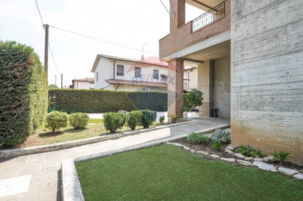 casa indipendente in vendita ad Arcene