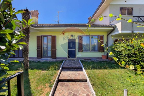 casa indipendente in vendita ad Arcene