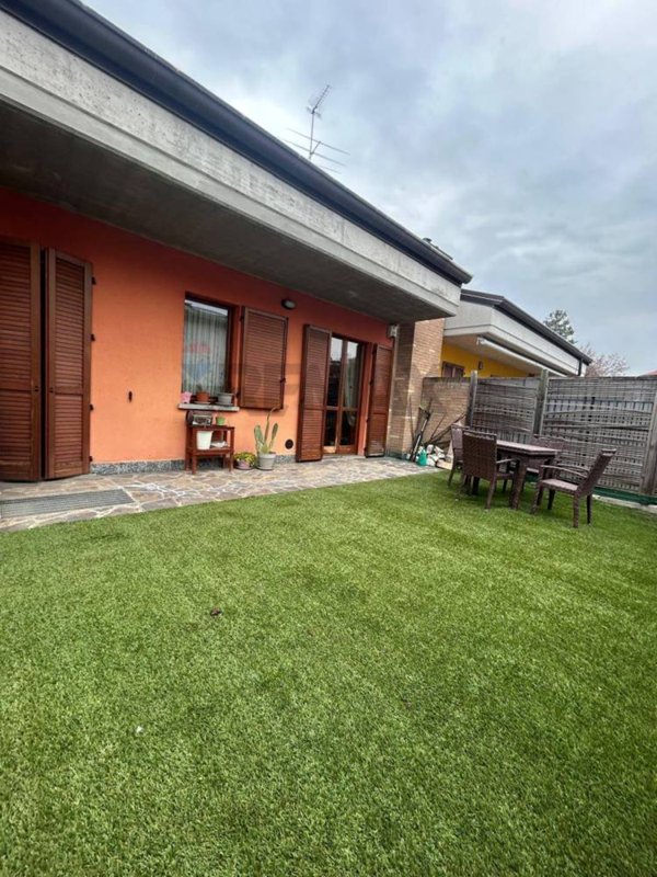 casa indipendente in vendita ad Arcene