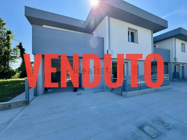 casa indipendente in vendita ad Arcene