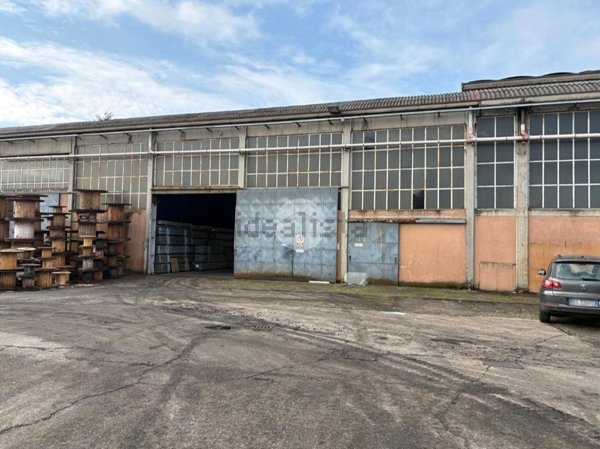 capannone in vendita ad Arcene