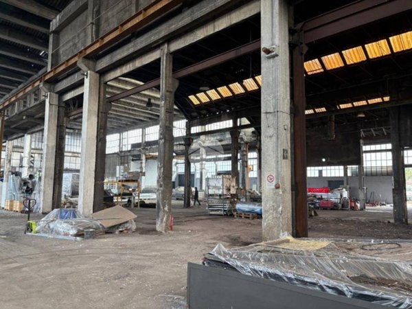 capannone in vendita ad Arcene