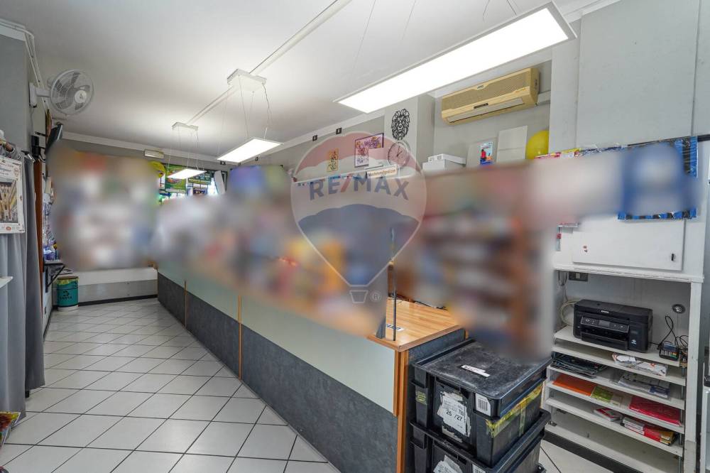 locale commerciale in vendita ad Arcene