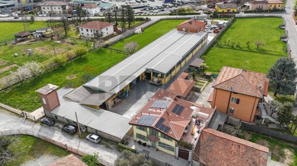 capannone in vendita ad Arcene