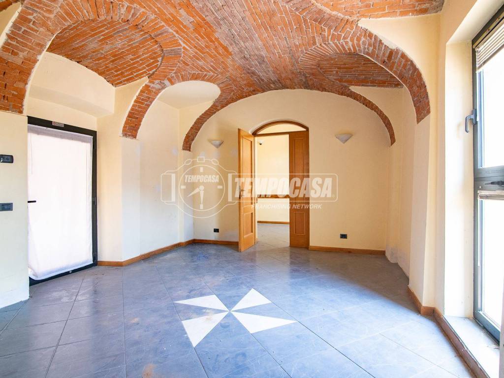 negozio in vendita ad Arcene