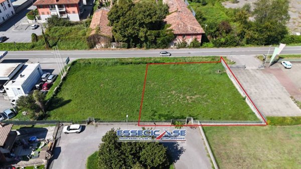 terreno in vendita ad Arcene