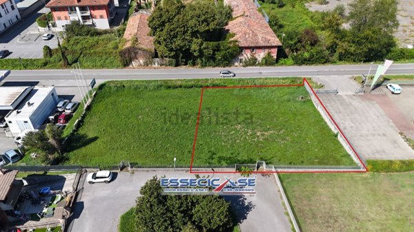 terreno in vendita ad Arcene