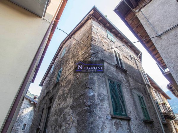 intera palazzina in vendita ad Ardesio in zona Valle
