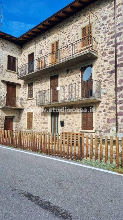 casa indipendente in vendita ad Ardesio