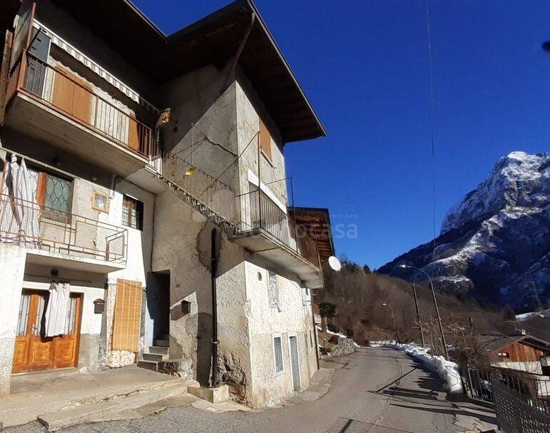 appartamento in vendita ad Ardesio