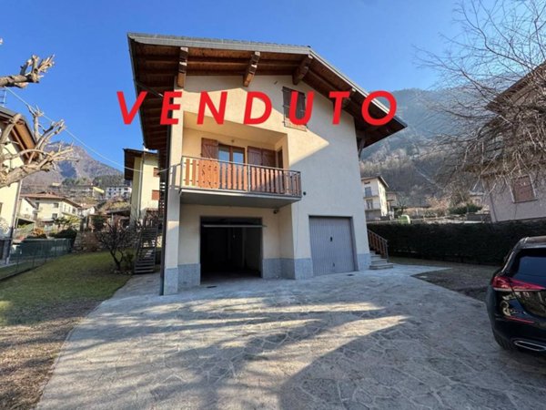 appartamento in vendita ad Ardesio