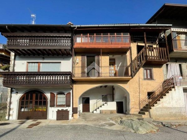 casa semindipendente in vendita ad Ardesio