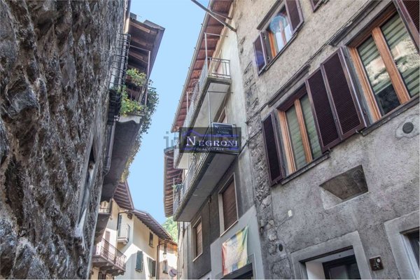 appartamento in vendita ad Ardesio in zona Valle