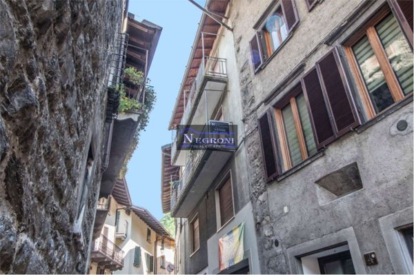appartamento in vendita ad Ardesio in zona Valle