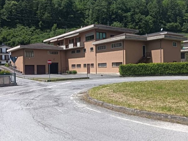 negozio in vendita ad Ardesio in zona Valle