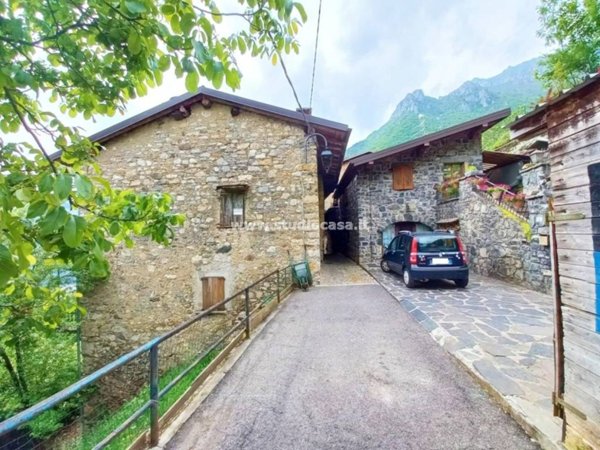 appartamento in vendita ad Ardesio