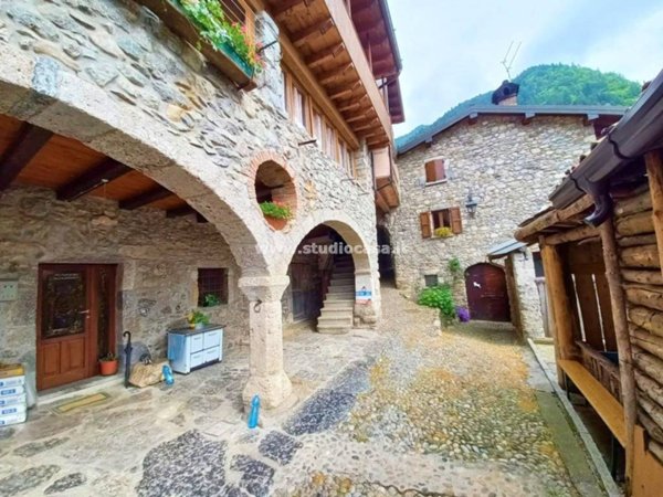 appartamento in vendita ad Ardesio