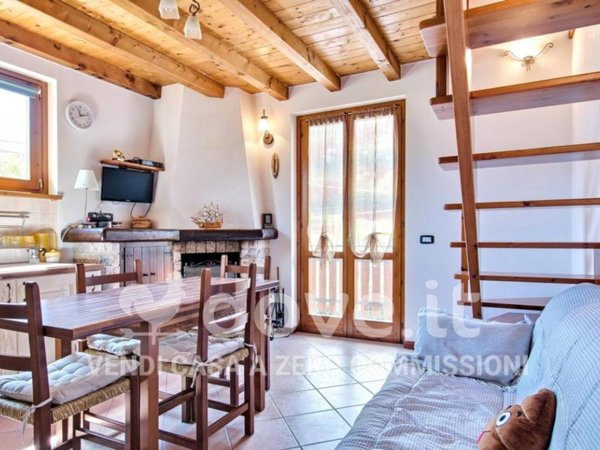 appartamento in vendita ad Ardesio in zona Bani