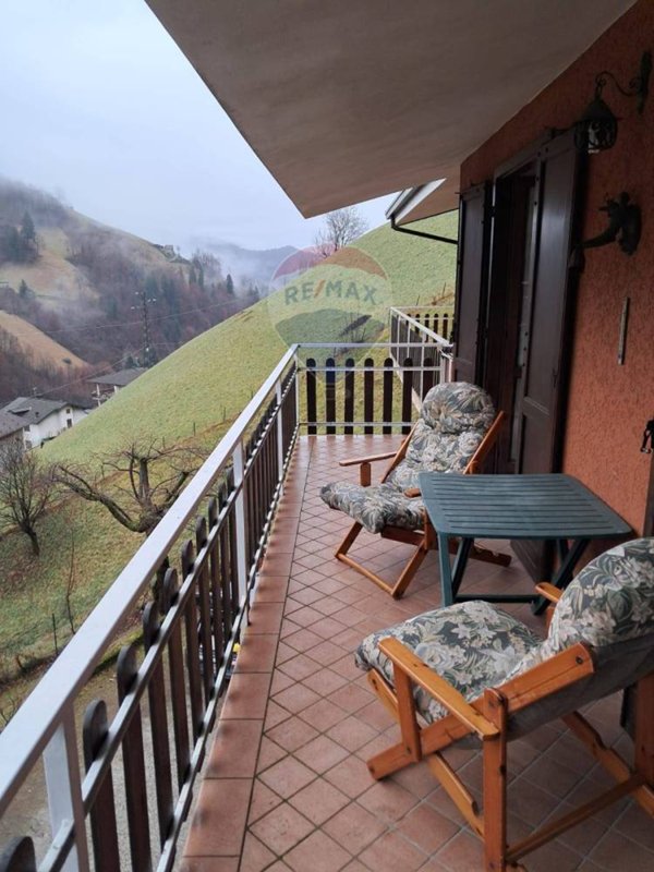 appartamento in vendita ad Ardesio in zona Valle