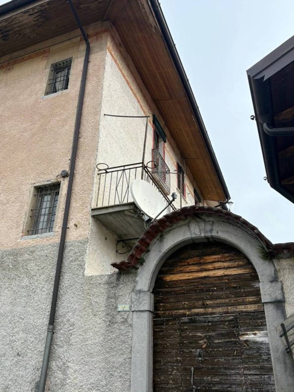 casa indipendente in vendita ad Ardesio