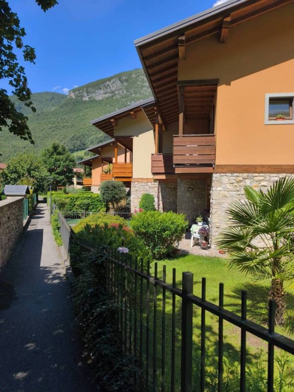 casa indipendente in vendita ad Ardesio