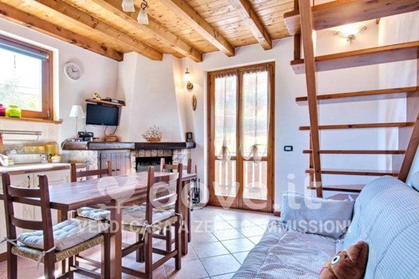 appartamento in vendita ad Ardesio in zona Bani