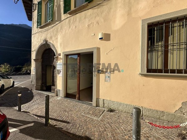 locale commerciale in vendita ad Ardesio