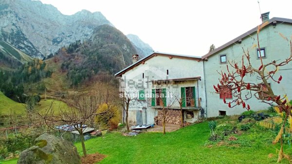 casa indipendente in vendita ad Ardesio