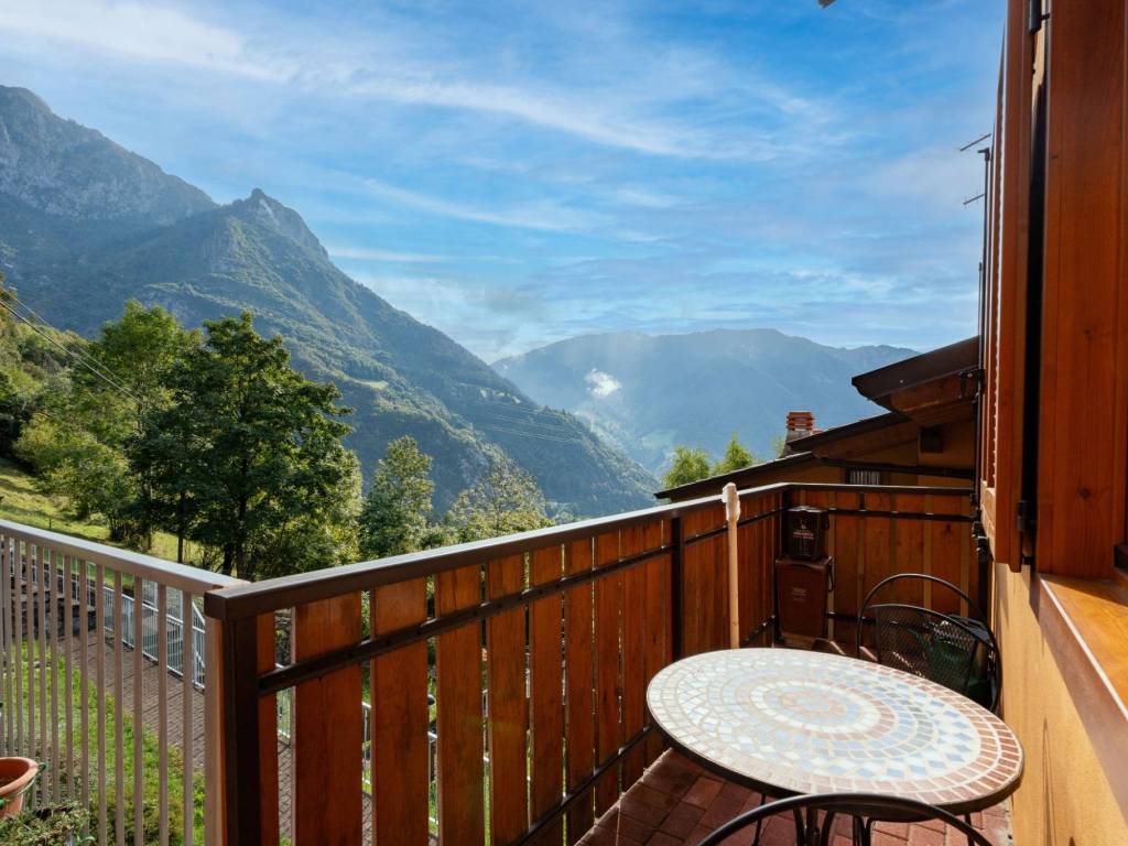 casa indipendente in vendita ad Ardesio