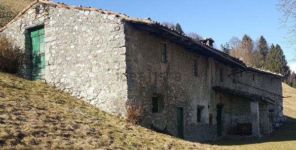 casa indipendente in vendita ad Ardesio in zona Valle