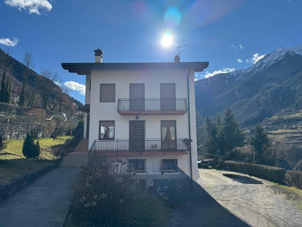 appartamento in vendita ad Ardesio