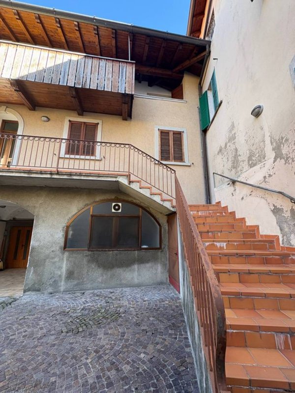 appartamento in vendita ad Ardesio