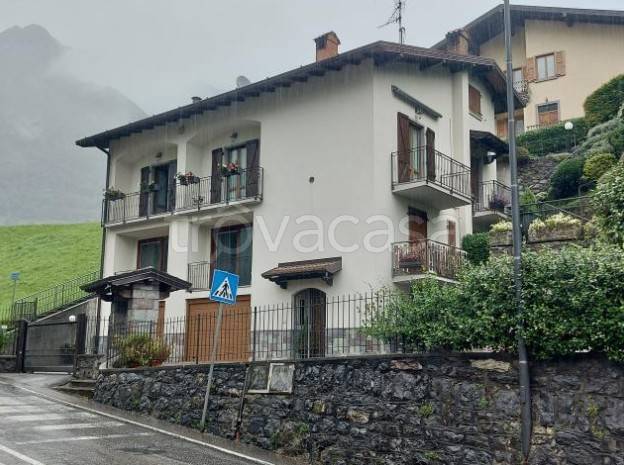 appartamento in vendita ad Ardesio