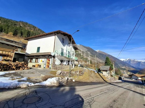 appartamento in vendita ad Ardesio