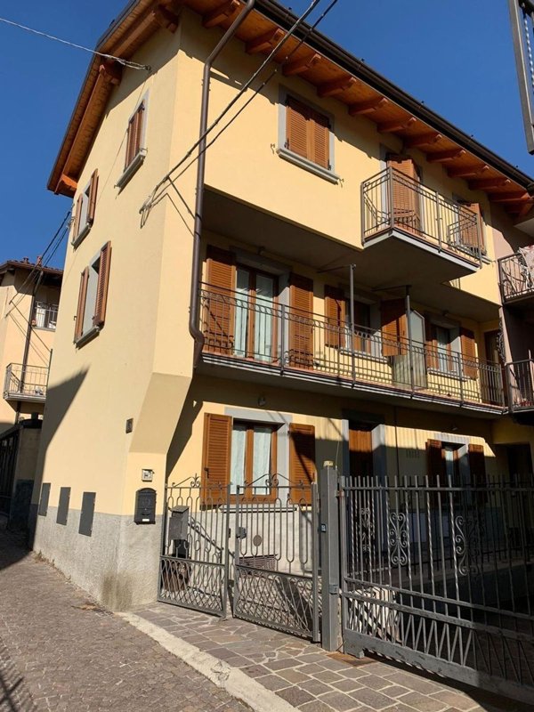 appartamento in vendita ad Ardesio