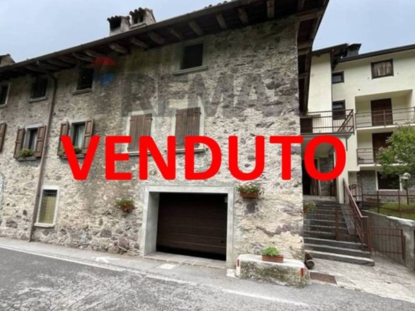 casa indipendente in vendita ad Ardesio