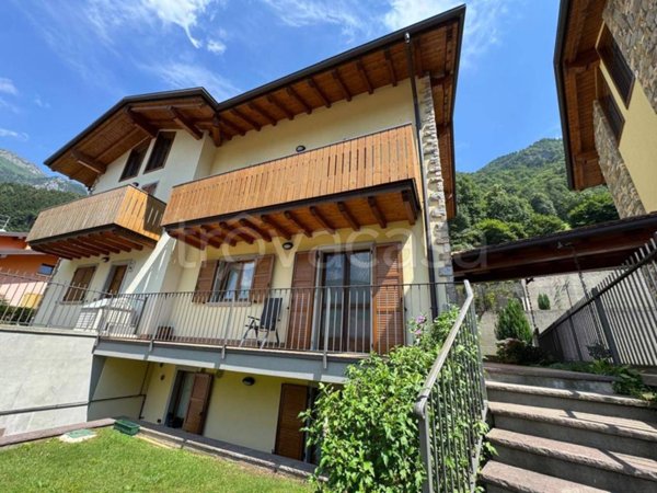 casa indipendente in vendita ad Ardesio