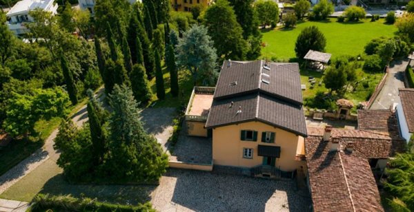 villa in vendita ad Ardesio